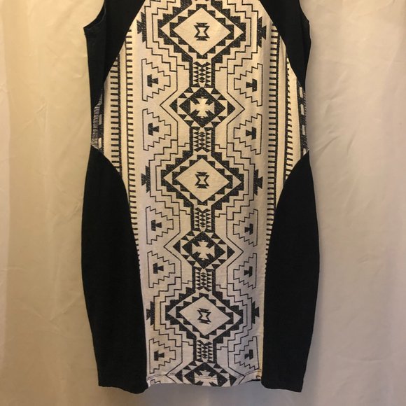 VERO MODA, Body Con Dress - Picture 4 of 4